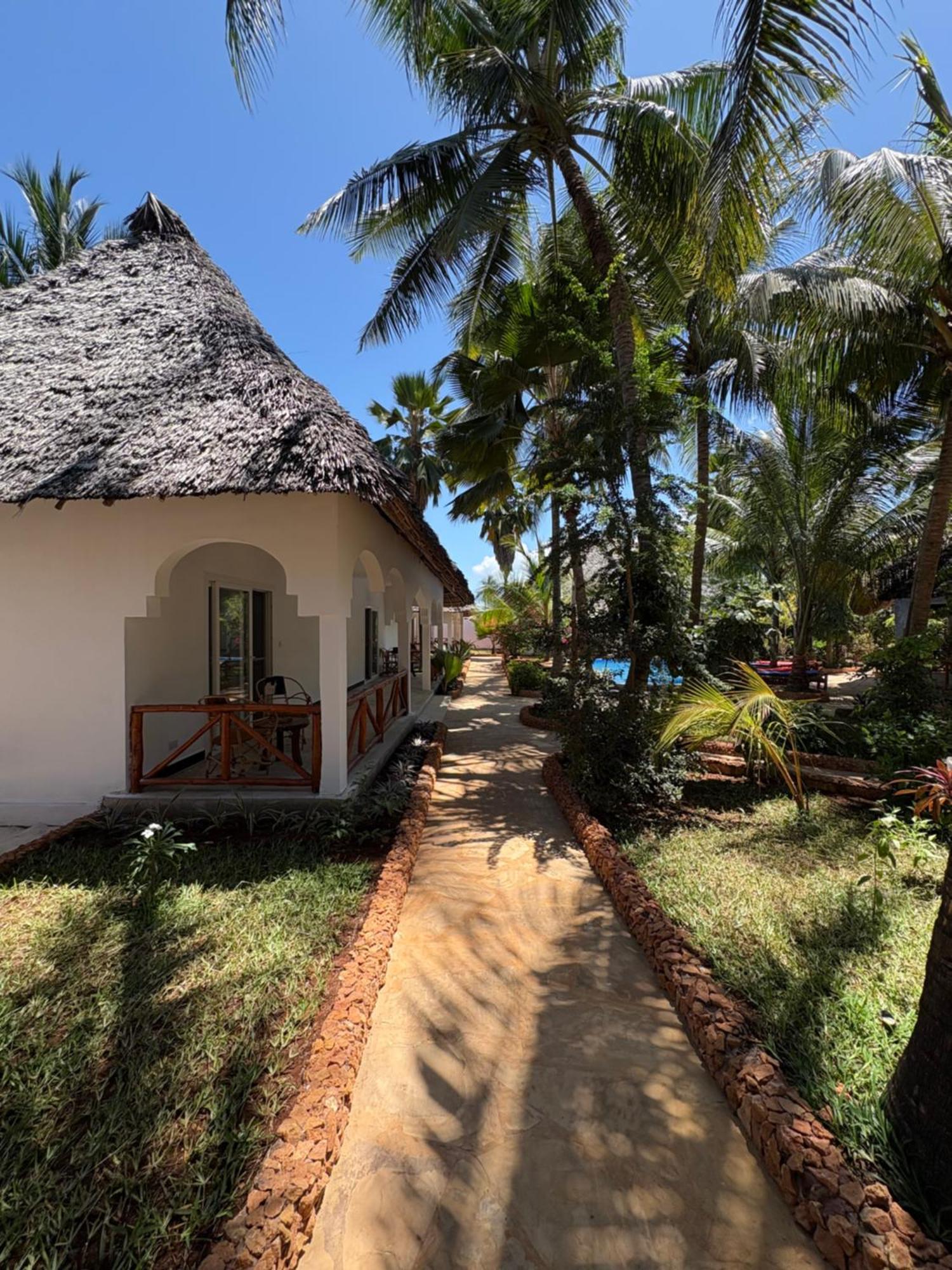 African Bungalows Nungwi Extérieur photo